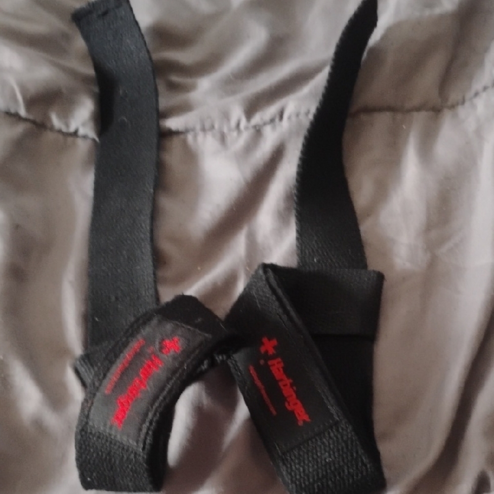 Harbinger Black Weightlifting Straps with Red Logo